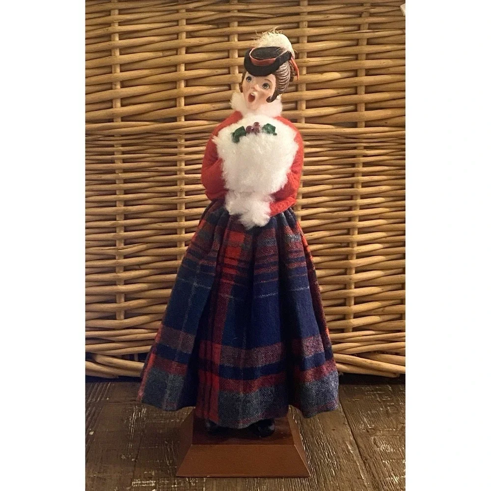 SIMPICH Muff Lady Character Doll 1985 VTG Original Christmas Caroler Series USA